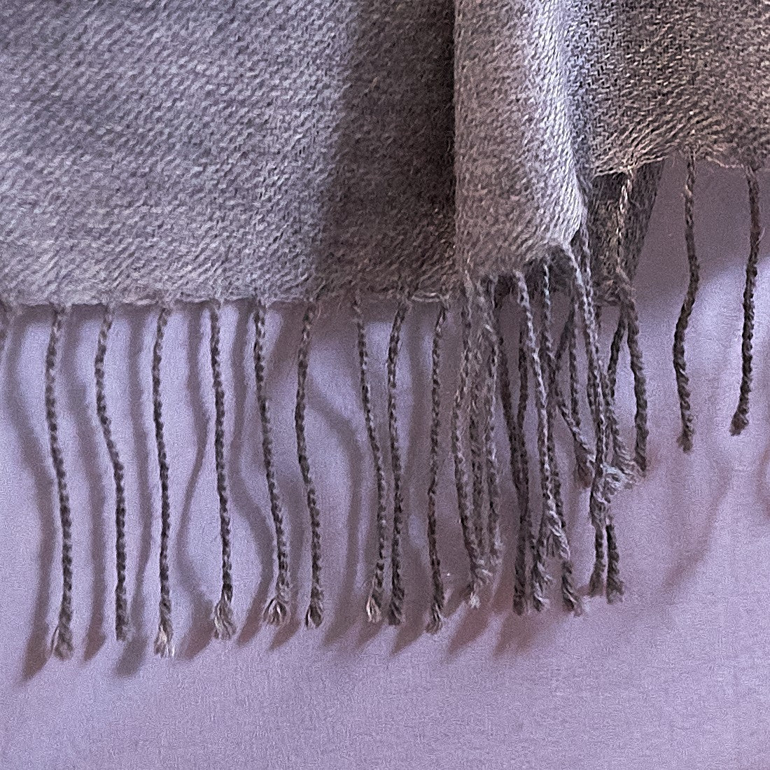 Baby Alpaca Throw “Classic Bouclé” – detail