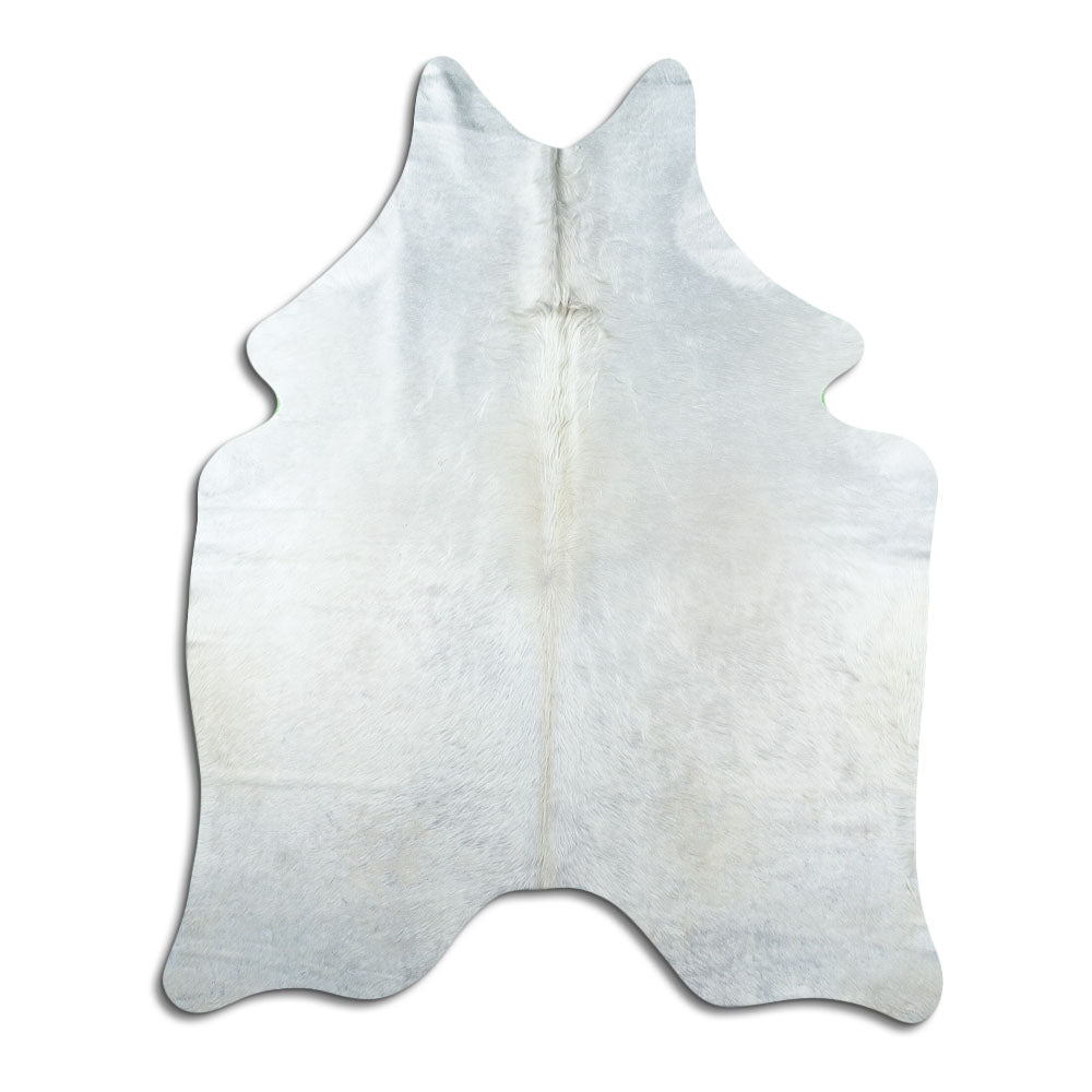 Champagne cowhide rug of about 190 × 150 cm, seen from above: the exact hide you receive