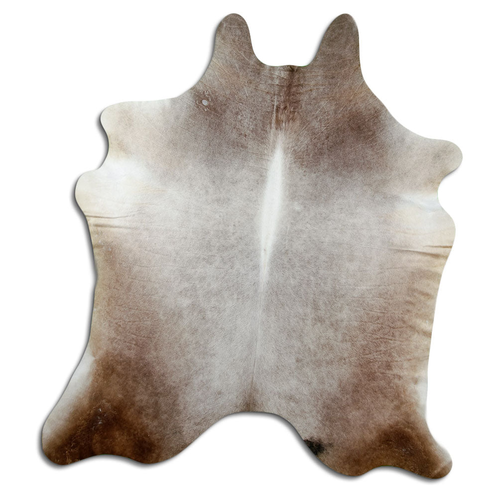 Champagne cowhide rug of about 210 × 190 cm, seen from above: the exact hide you receive