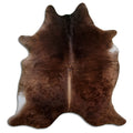Champagne cowhide rug of about 210 × 200 cm, seen from above: the exact hide you receive