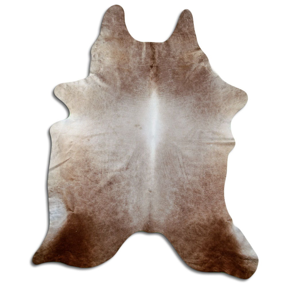 Champagne cowhide rug of about 240 × 200 cm, seen from above: the exact hide you receive