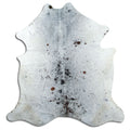 Salt and pepper cowhide rug of about 170 × 170 cm, seen from above: the exact hide you receive