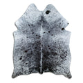 Salt and pepper cowhide rug of about 190 × 150 cm, seen from above: the exact hide you receive
