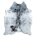 Salt and pepper cowhide rug of about 190 × 160 cm, seen from above: the exact hide you receive