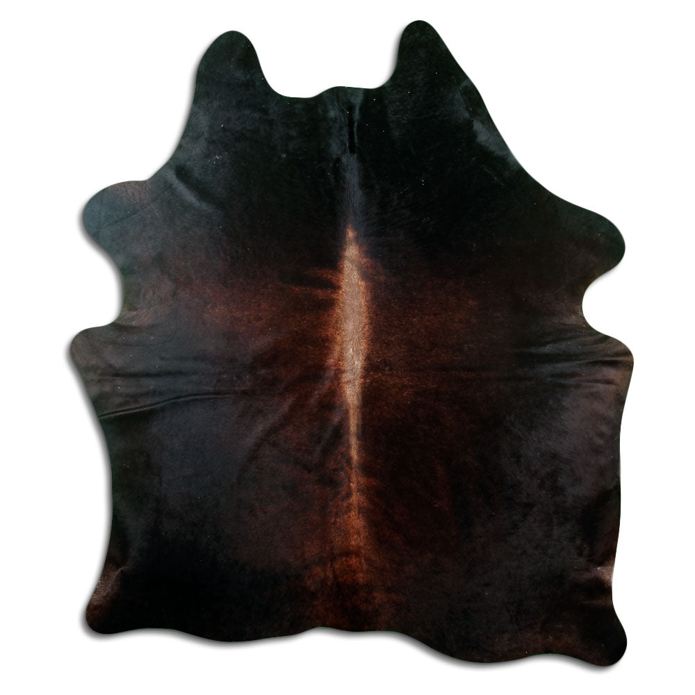 Brown cowhide rug of about 200 × 170 cm, seen from above: the exact hide you receive