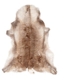 Reindeer hide of about 130 × 110 cm, seen from above: the exact hide you receive