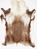 Reindeer hide of about 160 × 140 cm, seen from above: the exact hide you receive