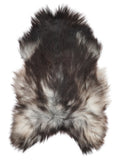 Grey Icelandic sheepskin rug of about 135 × 80 cm, seen from above: the exact sheepskin you receive