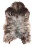 Grey Icelandic sheepskin rug of about 130 × 85 cm, seen from above: the exact sheepskin you receive