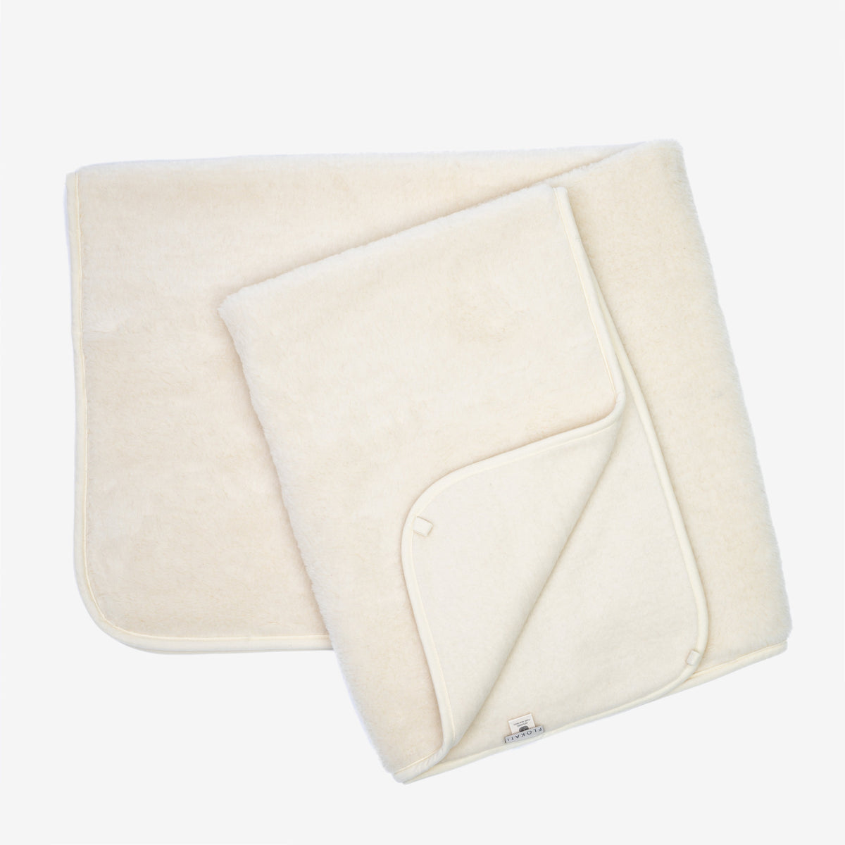 Cashmere 1-ply wool blanket folded open
