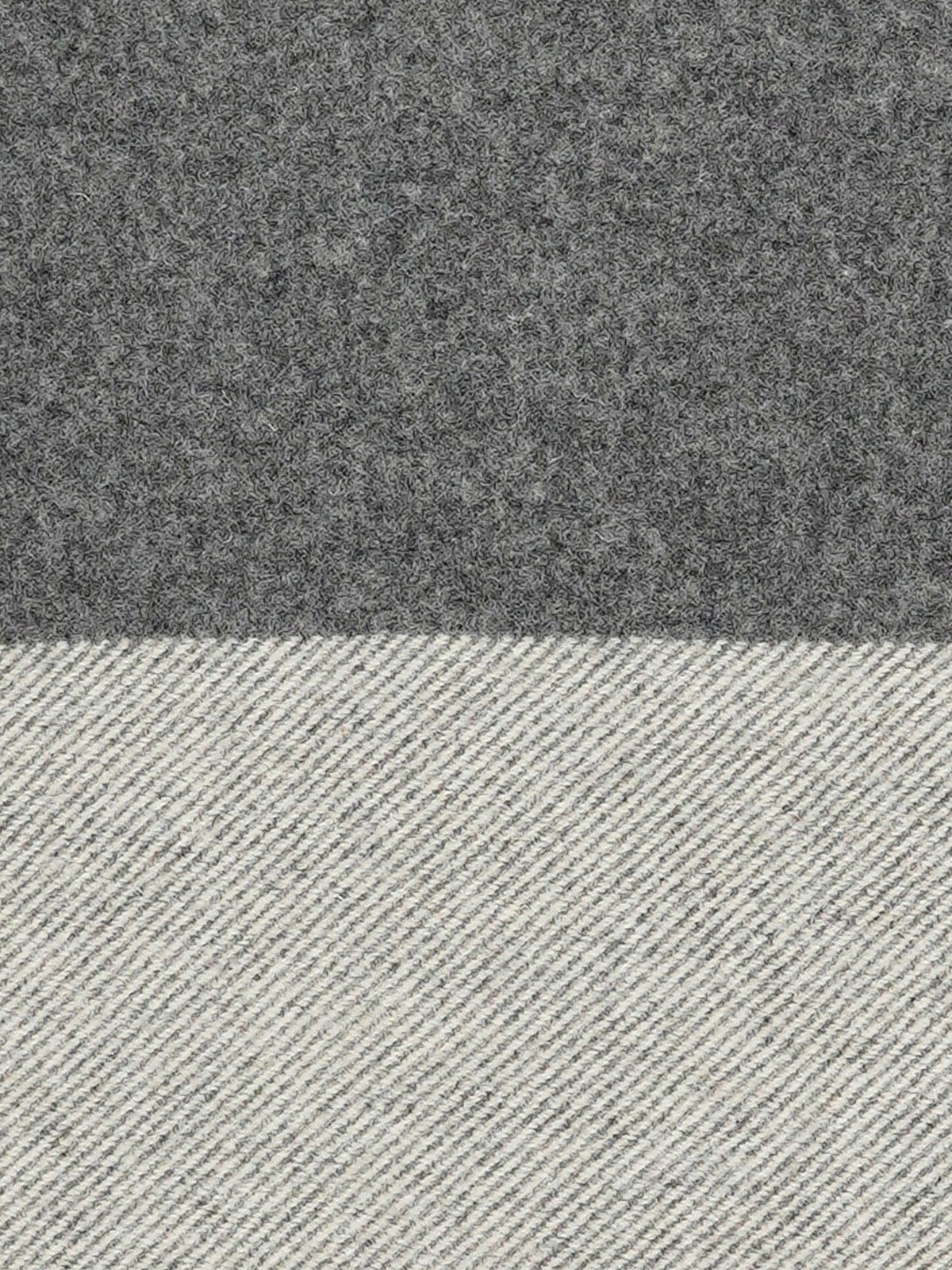 The light grey band of “Hytte”