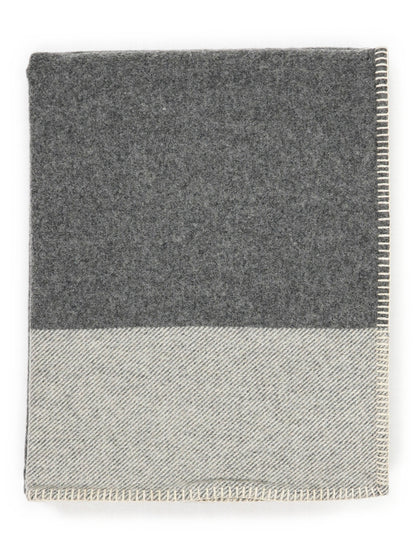 Blanket “Hytte” in Dark Grey, folded