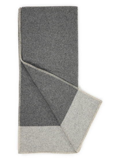 Blanket “Hytte” in Dark Grey, unfolded