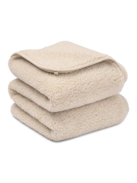 Merino blanket Nut, 2-ply, folded